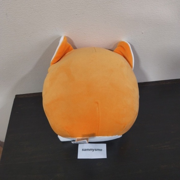 Zuru Snackles Series 2 Shaun The Dog Holding Subway Cookie 8" Plush NEW - Picture 5 of 6